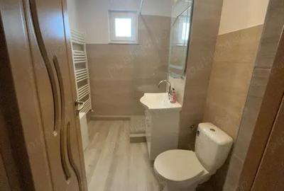 Apartament cu 3 camere decomandat în Central - 2