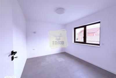 Casă cu 5 camere cu Teren 427 Mp în Central - 2