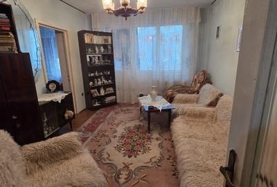 Apartament cu 3 camere decomandat, mobilat în Est - 1