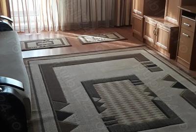Vand apartament cu o camera, curat, confortabil, zona buna - Piatra neamt - 1