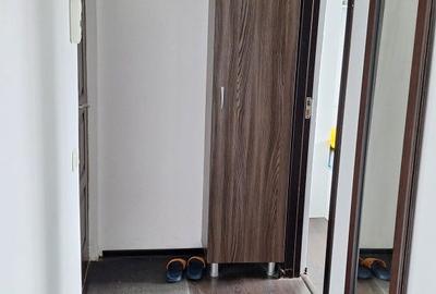 Apartament cu 3 camere decomandat în Poarta 6 - 1