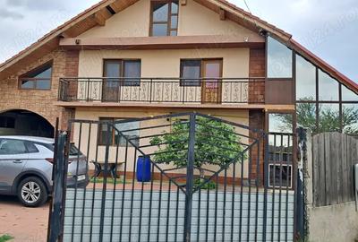 Vand sau schimb casa cerneti - 11