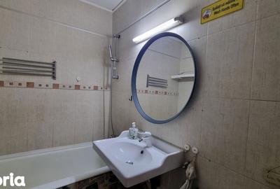 Apartament cu 2 camere semidecomandat, mobilat în Titan