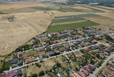 Loc de casa in Sanleani 402 mp - 24