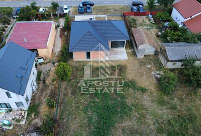Casa individuala cu 4 camere si teren de 670 mp, Parta,  comision 0 - 12