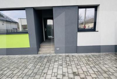Casă cu 3 camere cu Teren 275 Mp în Vladimirescu - 2