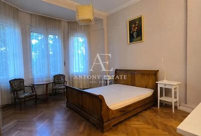 Apartament cu 4 camere în Central