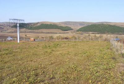Teren de 10800 mp, Gilau front la DN1, 54 m ,aproape de nod autostrada