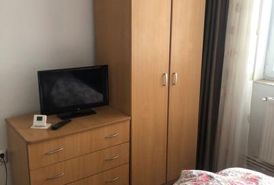 Apartament 2 camere decomandat - Tomis Nord/Campus - 400 euro/luna (Cod E2) - 3