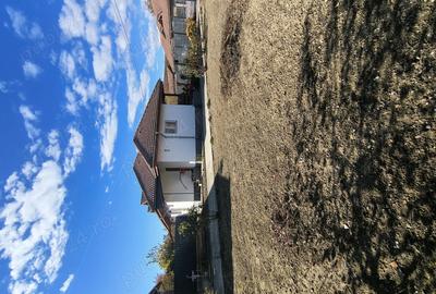 Casă cu 3 camere în Căzănești - 1