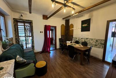 Casă cu 3 camere decomandat în Cristian - 2