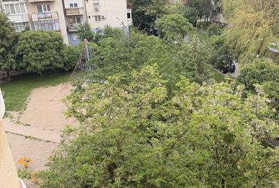 Apartament cu 3 camere decomandat în Dacia - 3