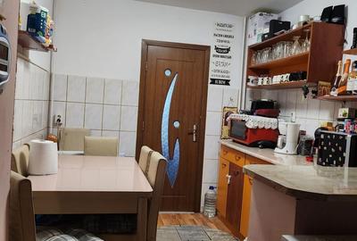 Apartament cu 2 camere decomandat în Calea București - 9