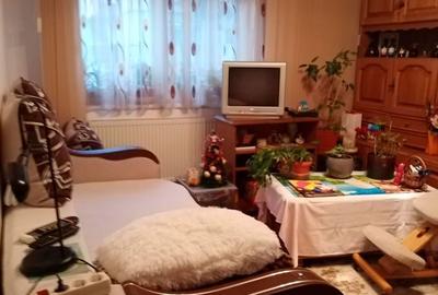 Apartament cu 2 camere decomandat în Răcădău - 1