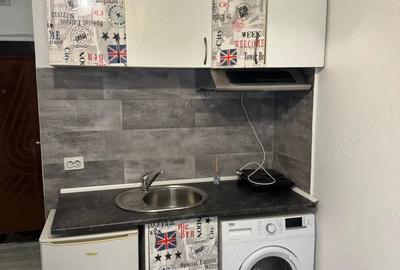 Garsonieră nedecomandată în Hinova