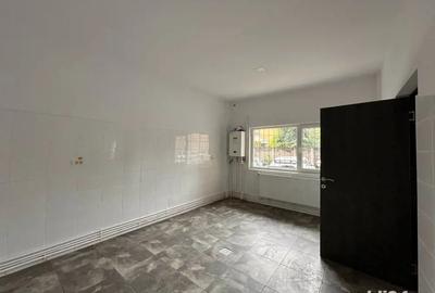 Spatiu comercial b-dul Decebal - 3
