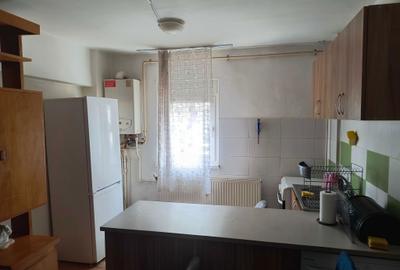 Apartament cu 2 camere decomandat în Energiei - 2