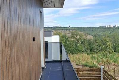 Casă individuală cu 4 camere cu Canalizare în Rediu - 6