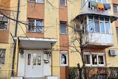 Apartament cu 2 camere semidecomandat în Craiovița Nouă