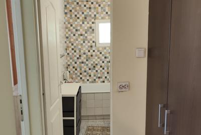 Apartament cu 3 camere decomandat în Central - 10