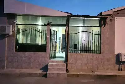 Casă cu 3 camere cu Teren 150 Mp în Central - 4