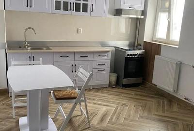 De închiriat apartament 2 camere Piața Sudului - 6