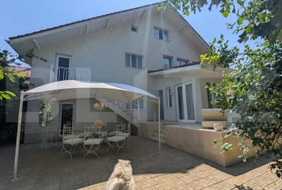 Casă cu 15 camere cu Teren 2000 Mp în Micro 6 - 15
