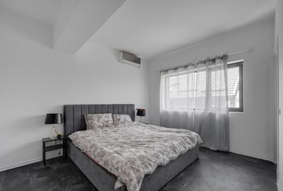 Casa moderna 3 dormitoare,140m2,living generos, loc - 4