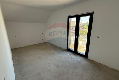 Casă / Vilă cu 5 camere zona Sud - 11