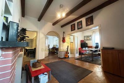 Vanzare - 3 camere  Str. Pasului - colt cu Armeneasca - 2