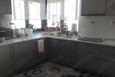 Casă cu Teren 1040 Mp în Central - 4