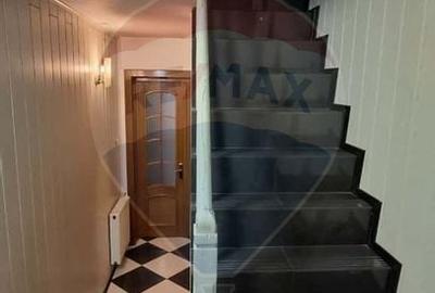 Casă cu piscină de vânzare în zona Piața Centrală Galați - 14