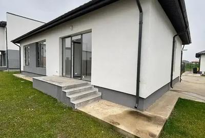 Casă cu 4 camere cu Teren 300 Mp în Tunari - 5