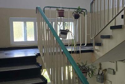 Apartament cu 3 camere semidecomandat în Central - 2