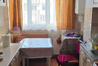 Apartament 2 camere Hunedoara centrul civic - 4