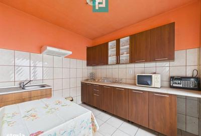 Casă cu 4 camere în Almaș - 2