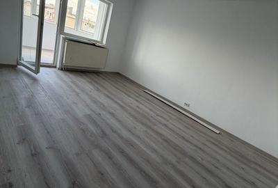 Apartament cu 3 camere decomandat în Central - 4