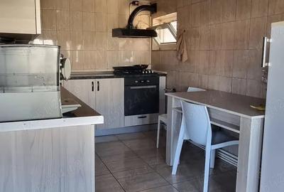 Casă cu 6 camere cu Teren 450 Mp în Geamăna - 11