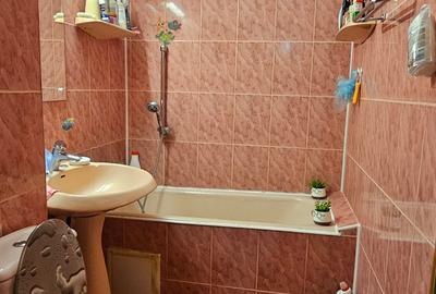 Apartament 3 camere situat pe Mihai Bravu- zona Dimitrov - 8