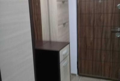 Apartament cu 3 camere semidecomandat în Central - 2