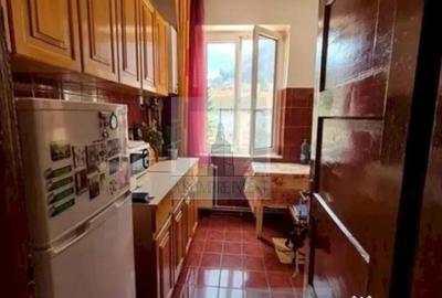 Apartament cu 4 camere decomandat în 15 Noiembrie - 8