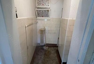 Garsoniera in bloc interbelic | Parc Cismigiu  | De renovat | Etaj 1/5 Garsoniera in bloc interbelic | Parc Cismigiu  | De renovat | Etaj 1/5 - 2