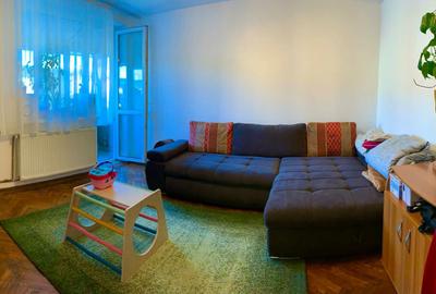 Apartament cu 3 camere decomandat în Petros - 4