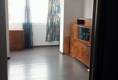 Apartament cu 4 camere în Tei - 3