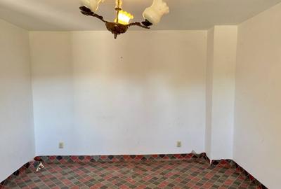 Casa individuala Snagov, doua garaje, necesita renovare ! - 10