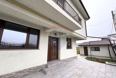 Casă cu 5 camere cu Teren 260 Mp în Palazu Mare - 19