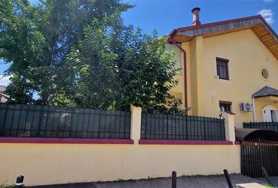 Casă individuală cu 8 camere cu Canalizare în Gara de Nord - 2