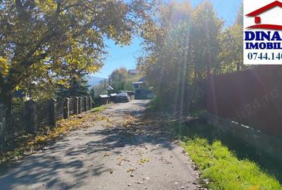 Teren de 3600 mp, în Central