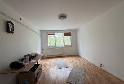 Apartament cu 3 camere semidecomandat în Drumul Taberei - 2