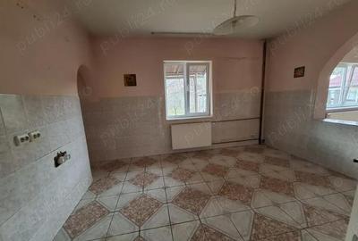 Zona str. Valea Borcutului casa D+P+E, construita in anul 2000, teren 800 mp - 1